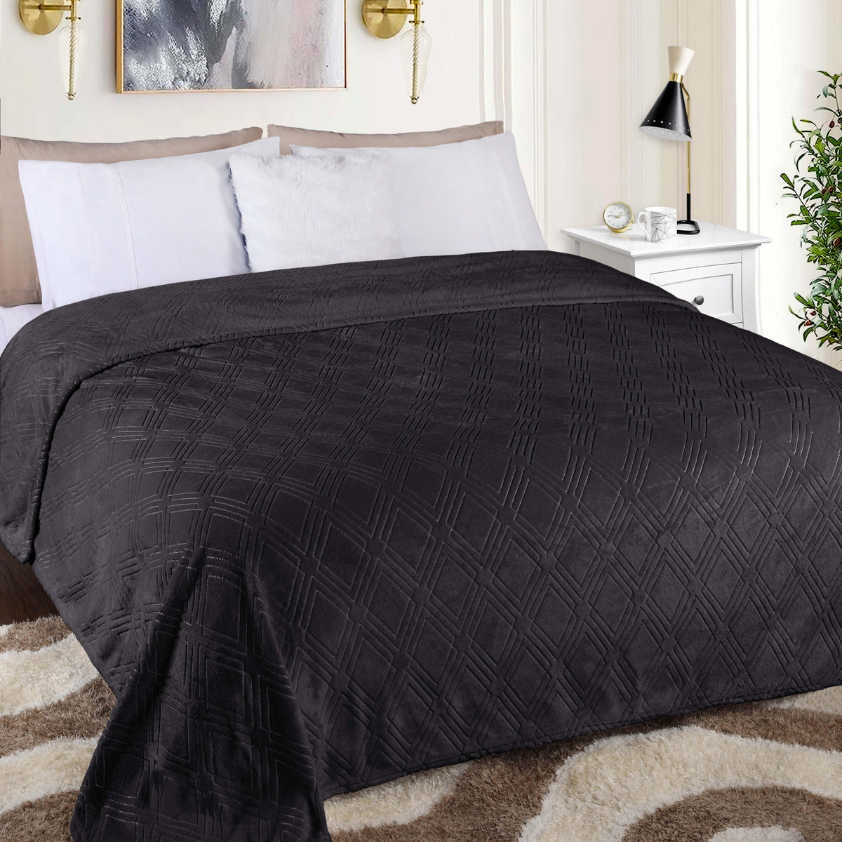 Alaska Diamond Fleece Plush Ultra-Soft Fluffy Blanket