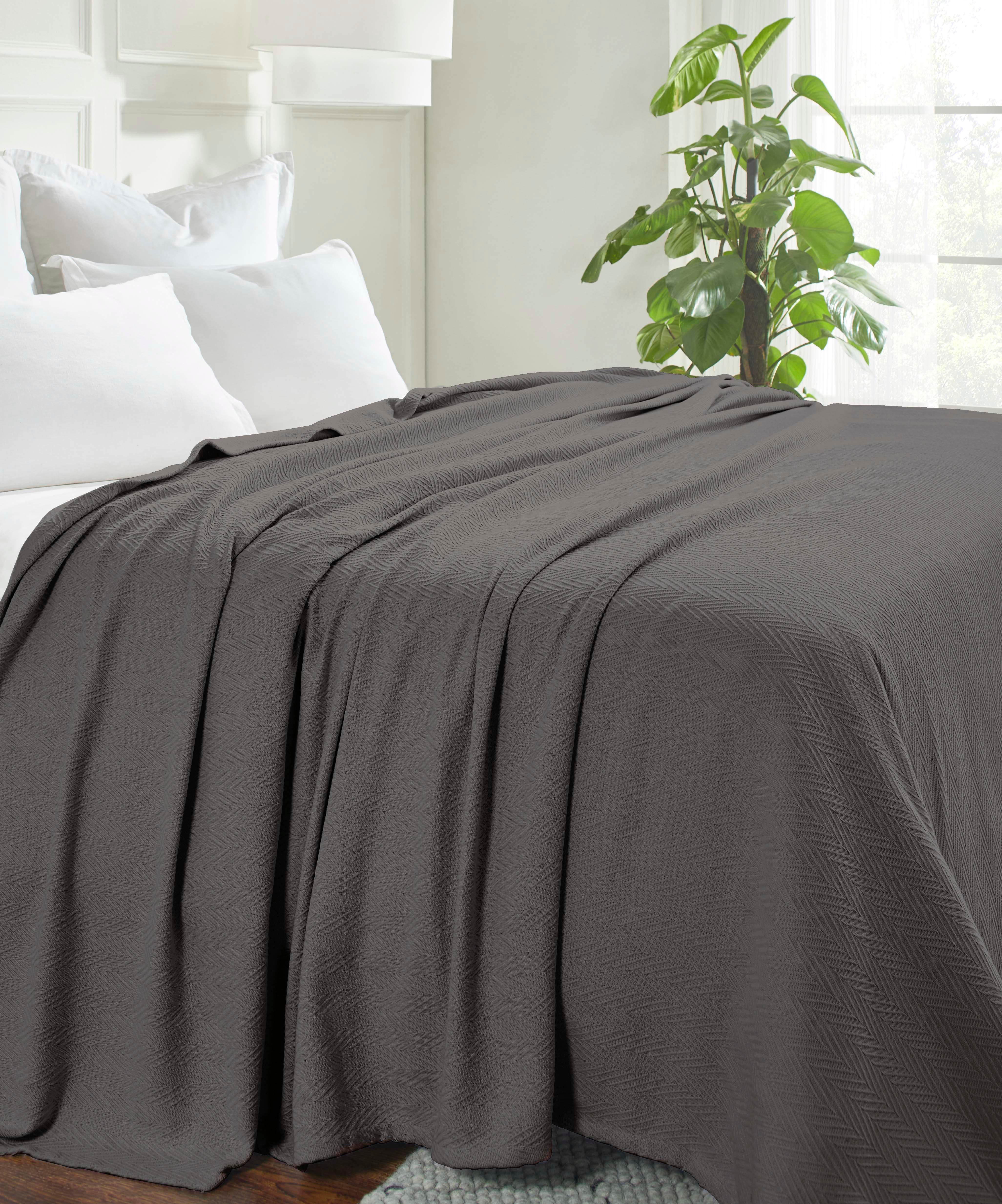 Metro Chevron Zig-Zag Modern All-Season Cotton Blanket