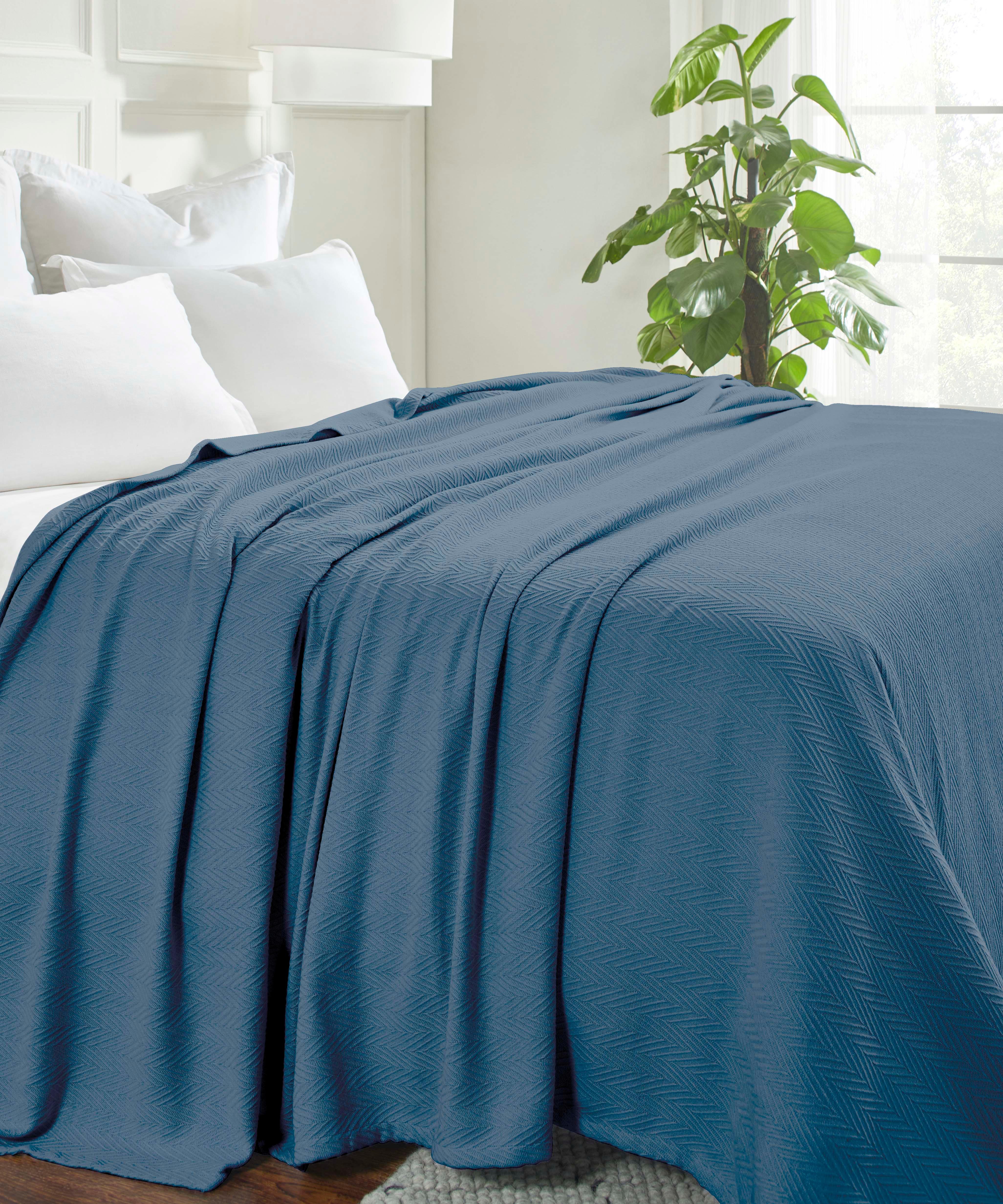 Metro Chevron Zig-Zag Modern All-Season Cotton Blanket