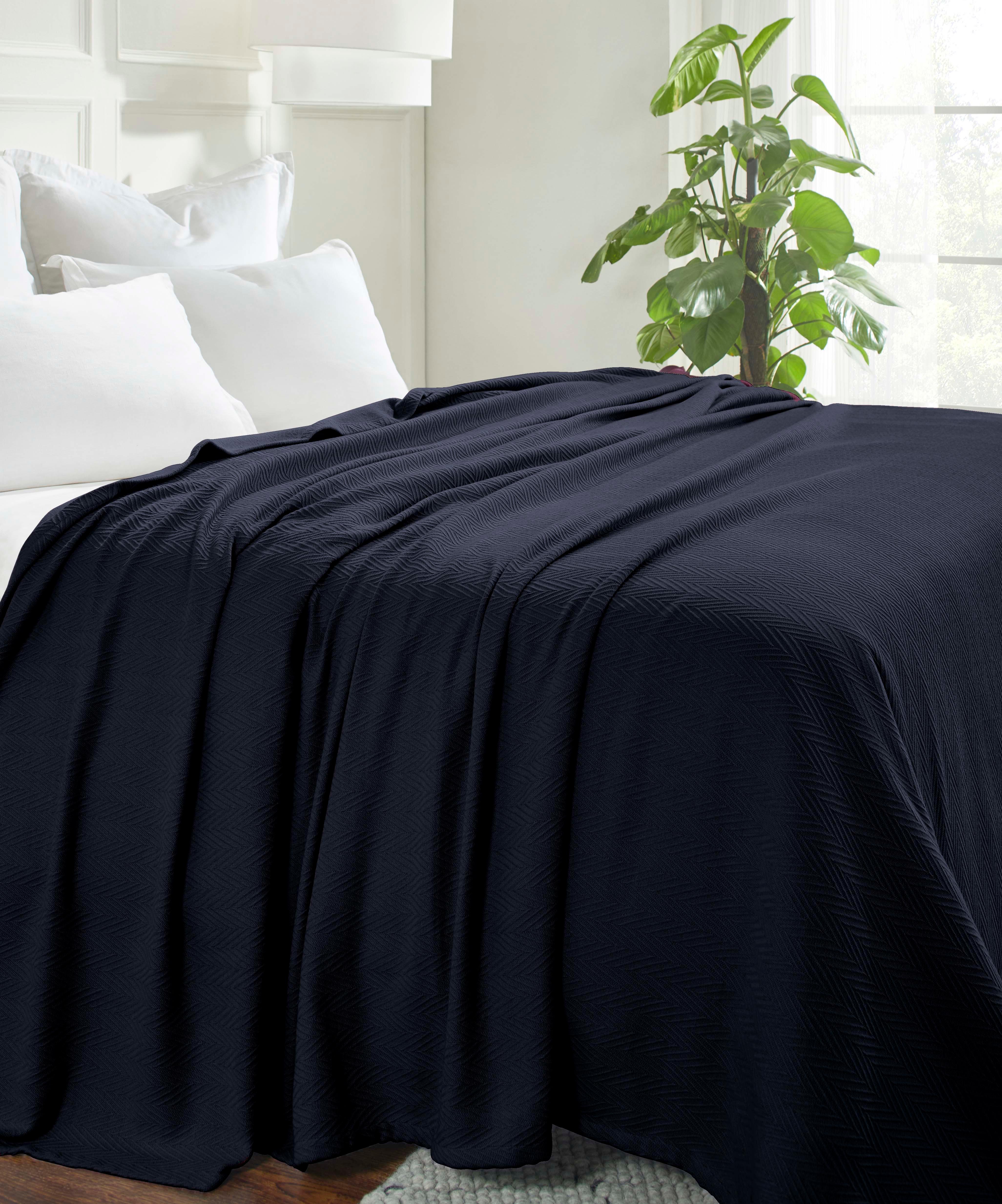 Metro Chevron Zig-Zag Modern All-Season Cotton Blanket