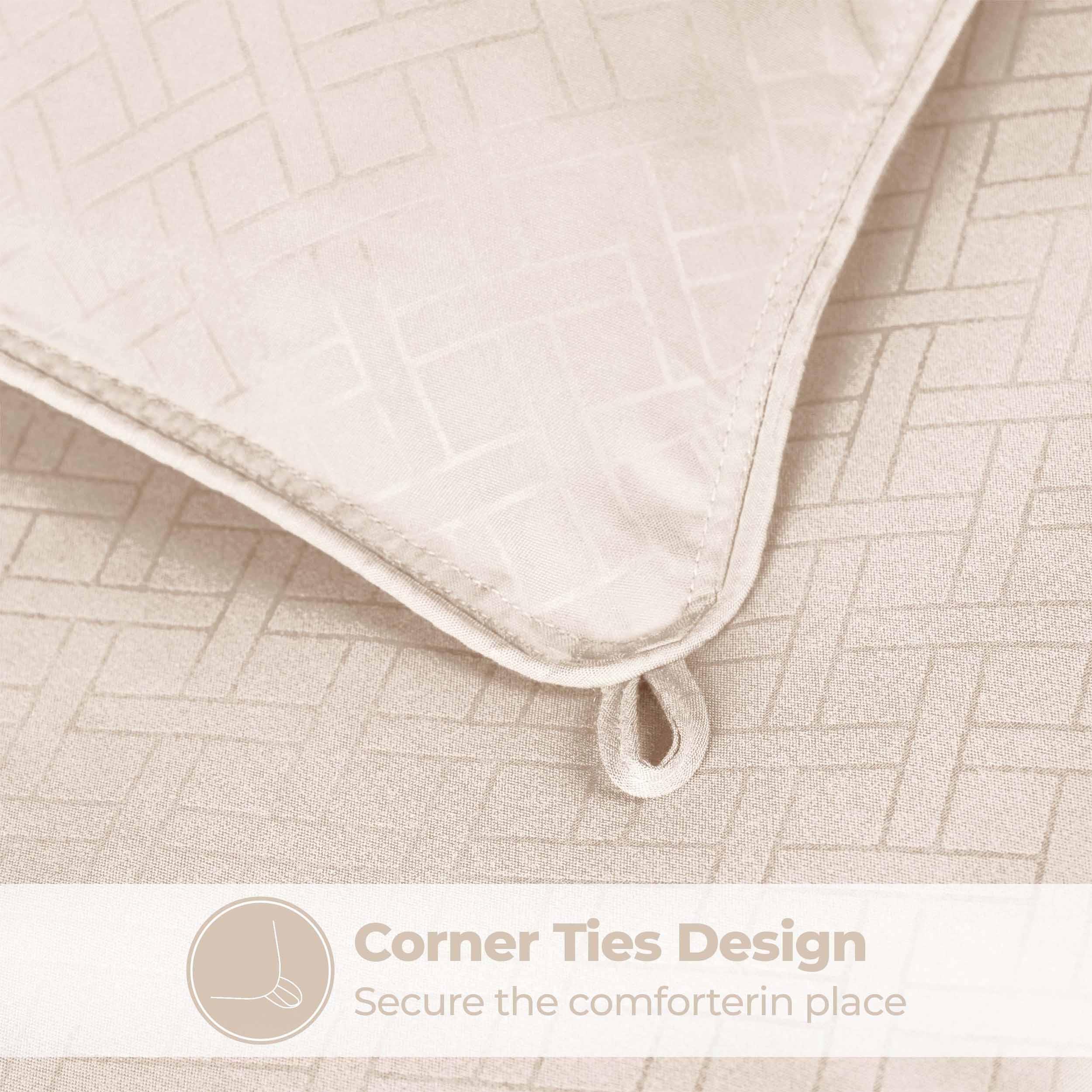 Monochrome Basketweave Plush Microfiber Down Alternative Comforter