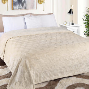Alaska Diamond Fleece Plush Ultra-Soft Fluffy Blanket