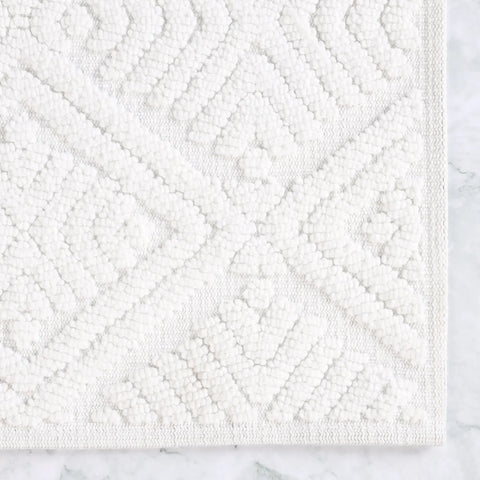 Ceton Diamond Trellis Textured Washable Bath Rugs, Set of 2