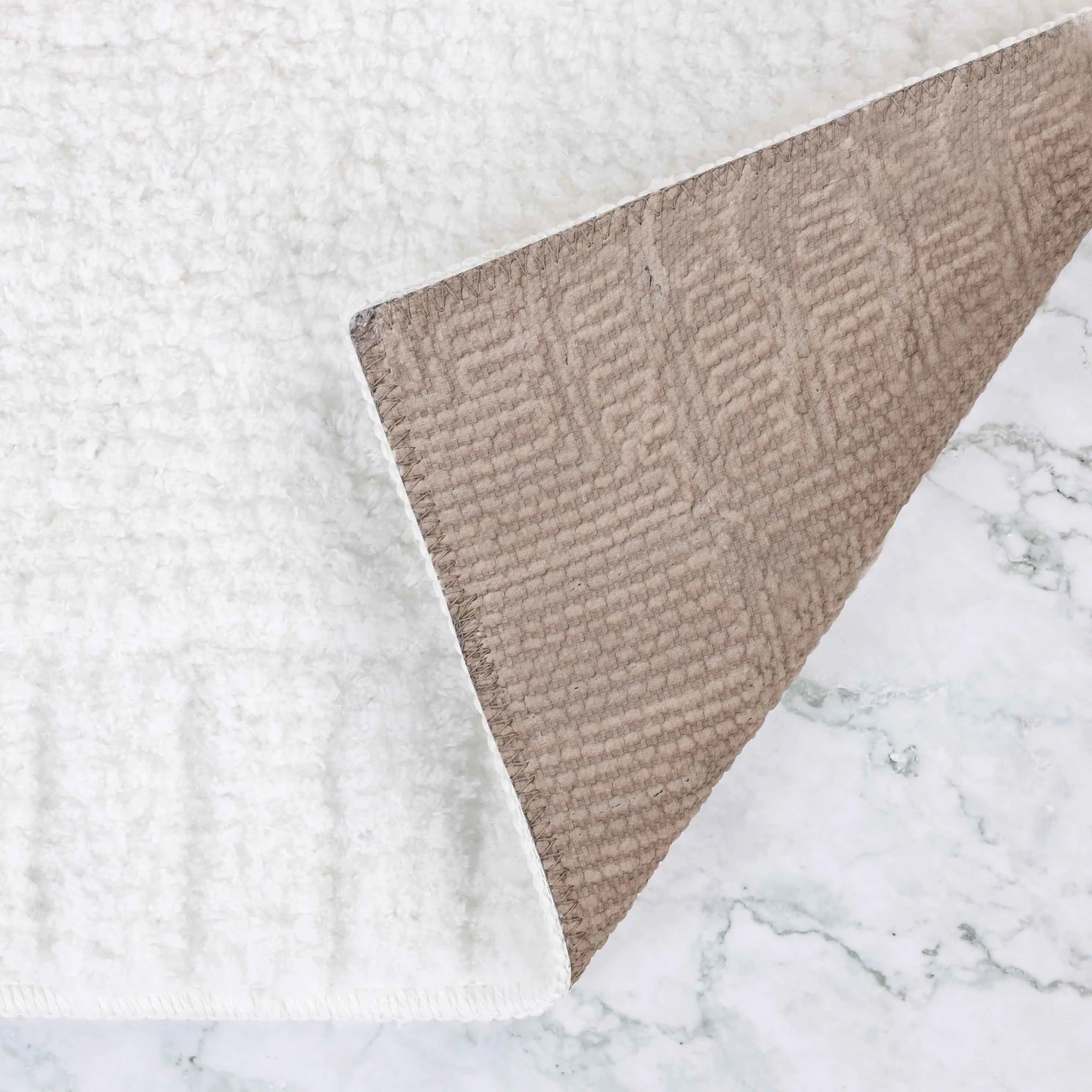 Inaya Modern Striped Tufted Shag Machine Washable Bath Rugs, Set of 2