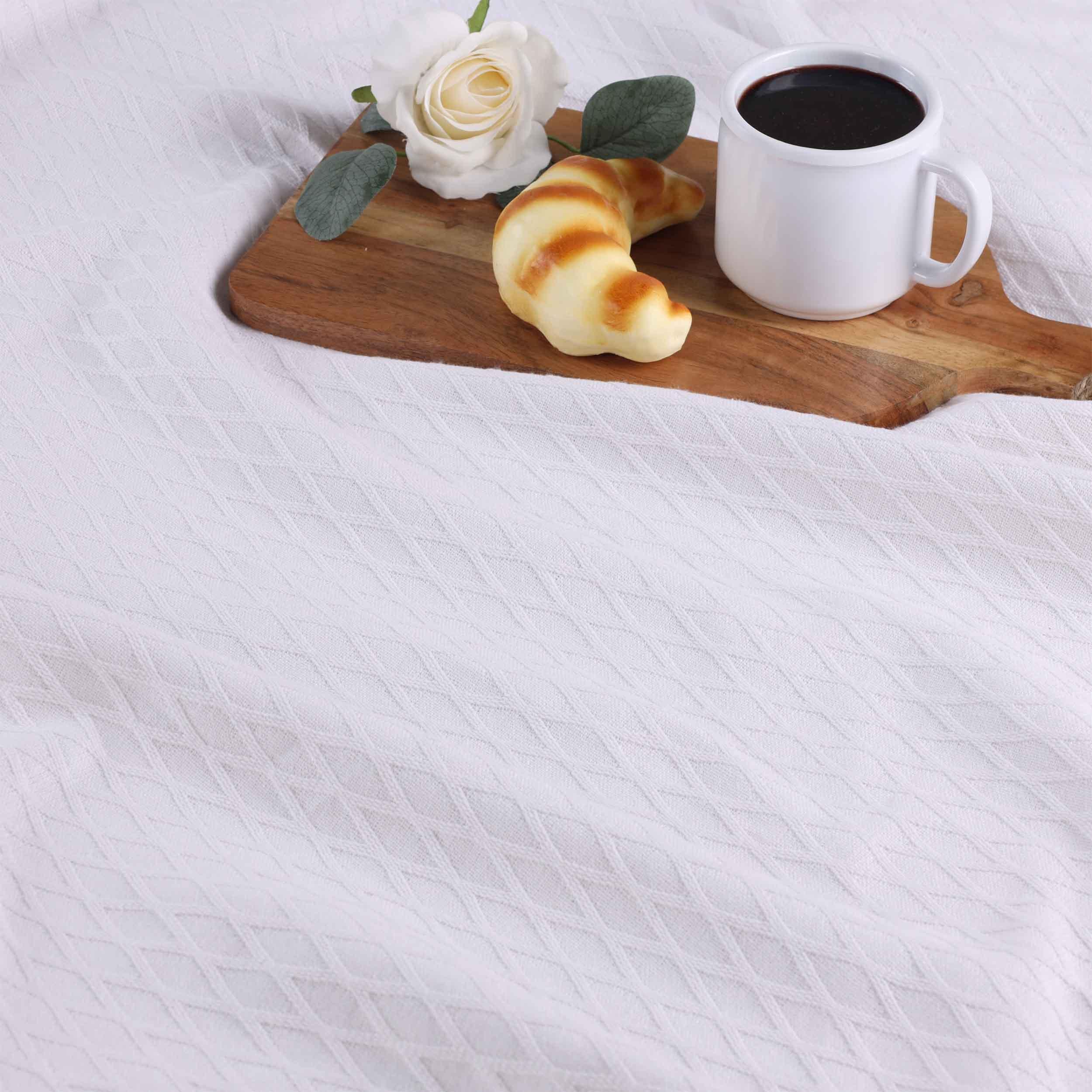 Diamond Weave Modern Classic Geometric All-Season Cotton Blanket