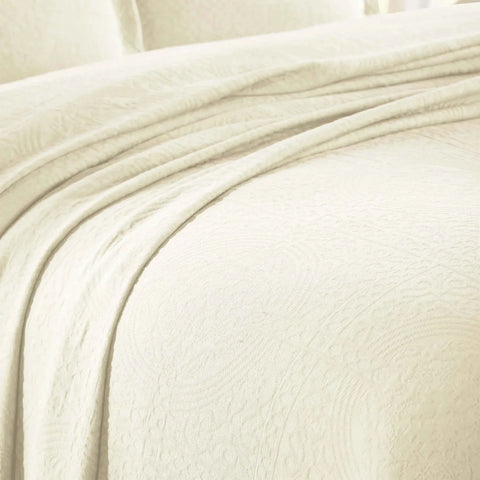 Lightweight Cotton Bedspread Sets 3-Piece Fleur De Lis Jacquard Matelassé