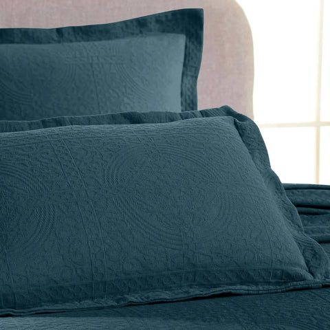 Lightweight Cotton Bedspread Sets 3-Piece Fleur De Lis Jacquard Matelassé
