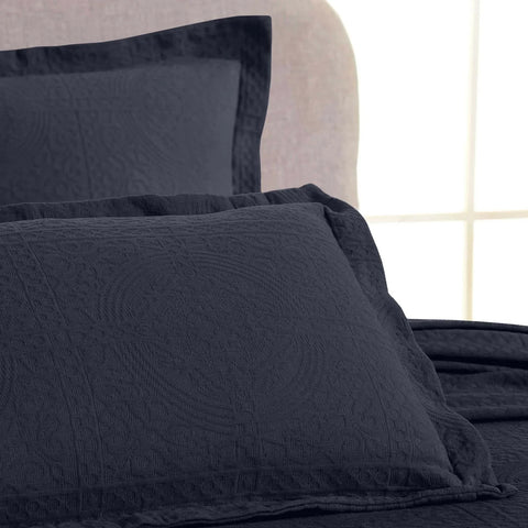 Lightweight Cotton Bedspread Sets 3-Piece Fleur De Lis Jacquard Matelassé