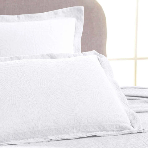 Lightweight Cotton Bedspread Sets 3-Piece Fleur De Lis Jacquard Matelassé