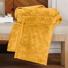 Alaska Diamond Fleece Plush Ultra-Soft Fluffy Blanket