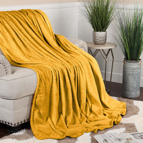 Alaska Diamond Fleece Plush Ultra-Soft Fluffy Blanket