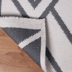 Modern Diamond Lattice Indoor/ Outdoor Area Rug