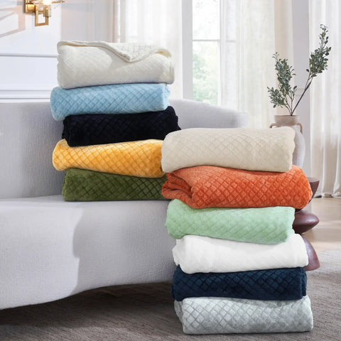 Flannel Fleece Blanket – Alaska Diamond Quilted - Warm and Plush