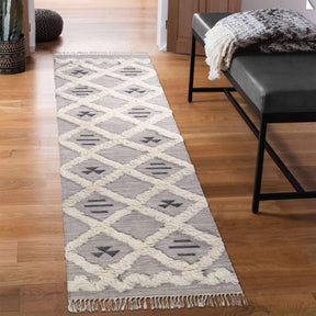 Southwestern Wool Lattice Pattern Fringe Indoor Area or Runner Rug