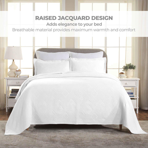 Lightweight Cotton Bedspread Sets 3-Piece Geometric Fret Jacquard Matelassé Scalloped