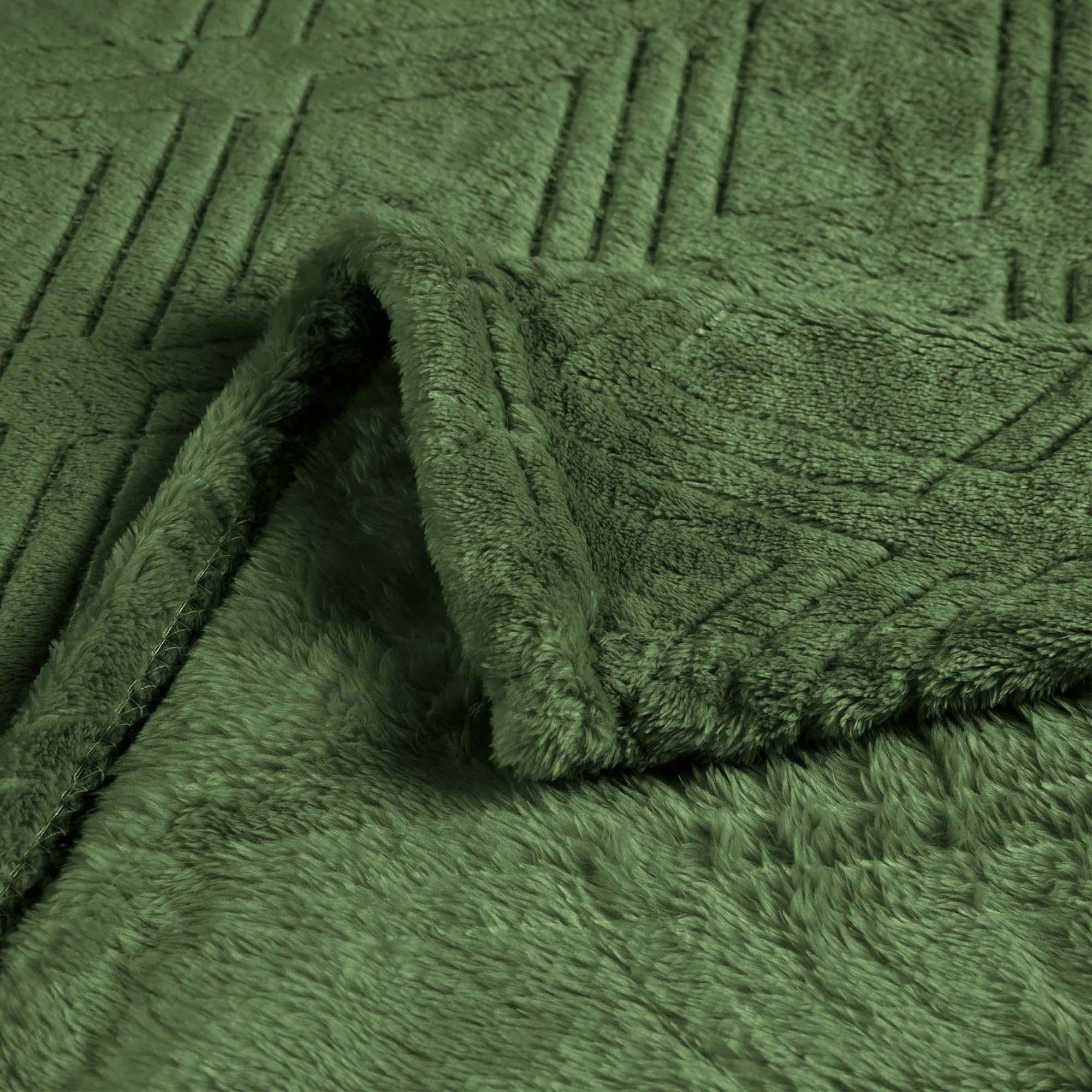 Alaska Diamond Fleece Plush Ultra-Soft Fluffy Blanket