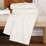 Alaska Diamond Fleece Plush Ultra-Soft Fluffy Blanket
