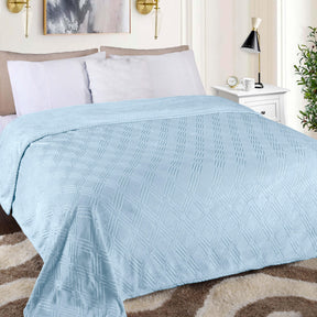 Alaska Diamond Fleece Plush Ultra-Soft Fluffy Blanket