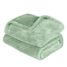 Alaska Diamond Fleece Plush Ultra-Soft Fluffy Blanket