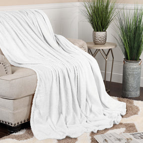 Alaska Diamond Fleece Plush Ultra-Soft Fluffy Blanket