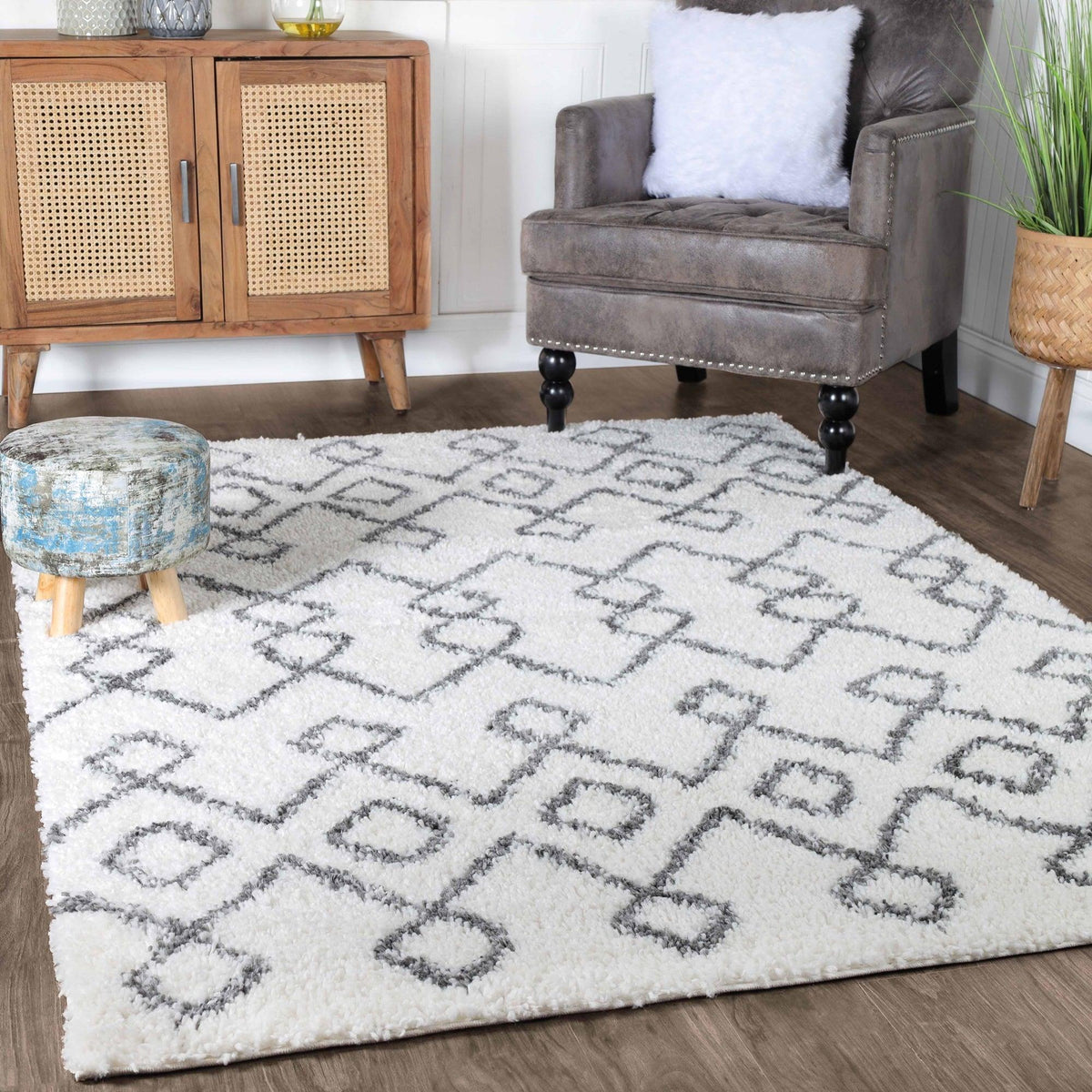 Alia Boho Geometric Diamonds Indoor Plush Shag Area Rug Or Runner Rug