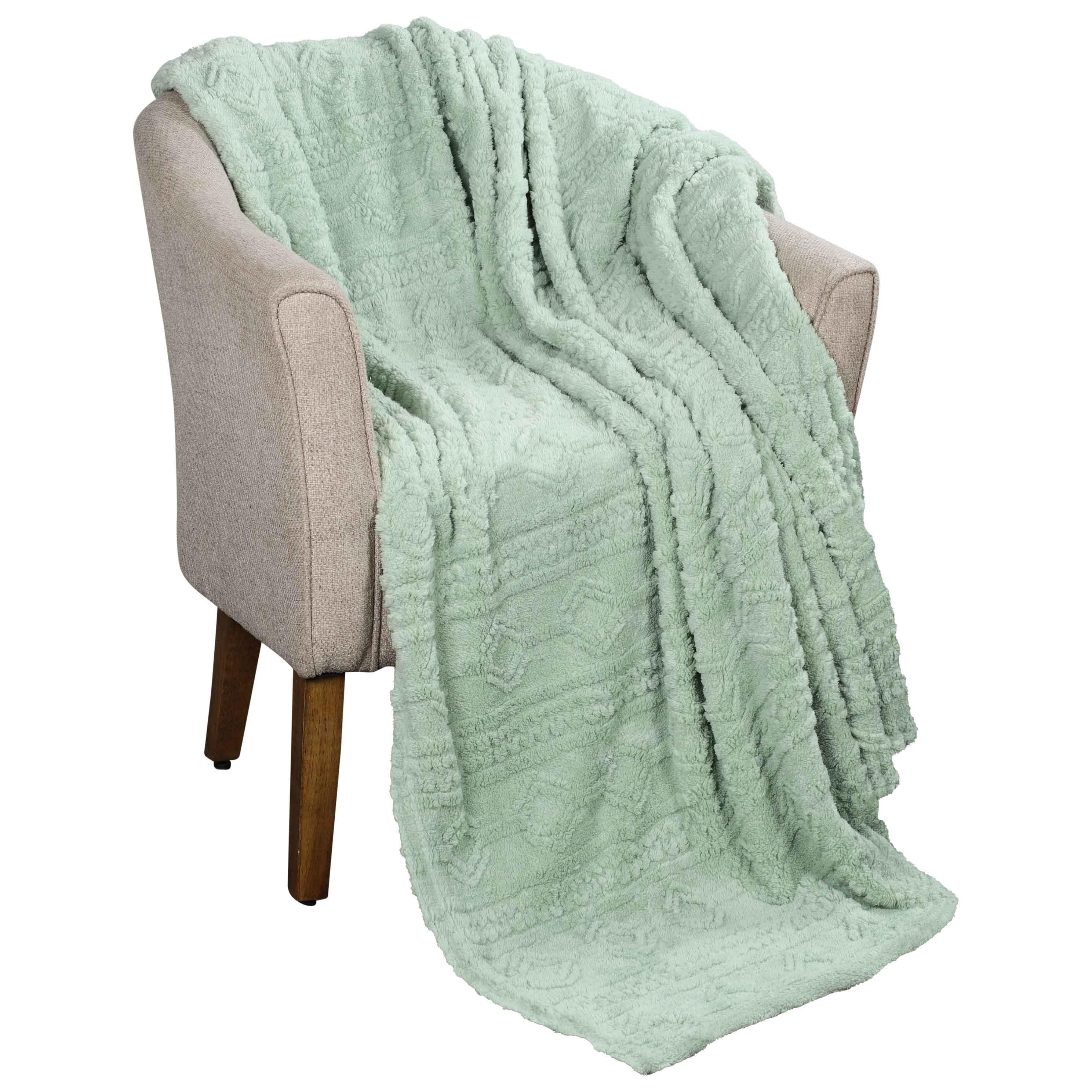Arctic Boho Knit Jacquard Fleece Plush Medium Weight Fluffy Blanket