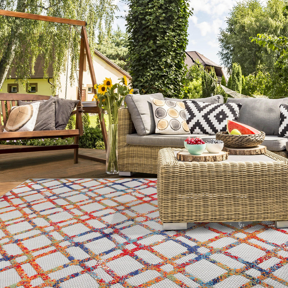 Paxson Geometric Diamond Lattice Indoor Outdoor Area Rug