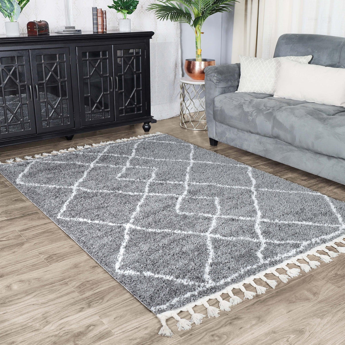 Boho Geometric Diamonds Indoor Plush Shag Area Rug with Tassels