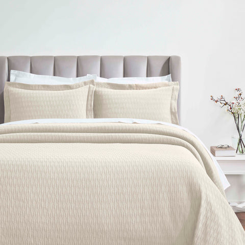 Lightweight Cotton Bedspread Sets 3-Piece Calvert Diamond Matelassé Jacquard