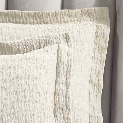 Lightweight Cotton Bedspread Sets 3-Piece Calvert Diamond Matelassé Jacquard