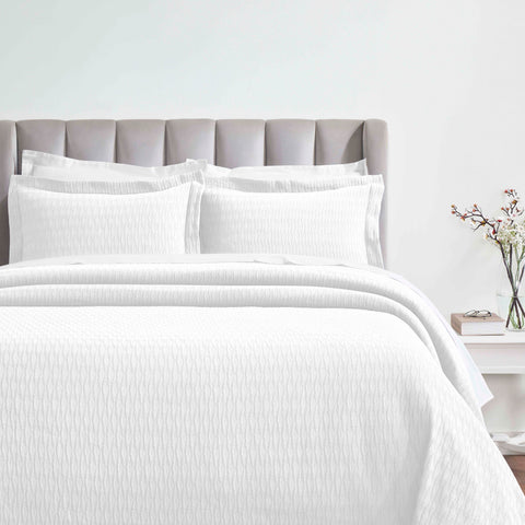 Lightweight Cotton Bedspread Sets 3-Piece Calvert Diamond Matelassé Jacquard