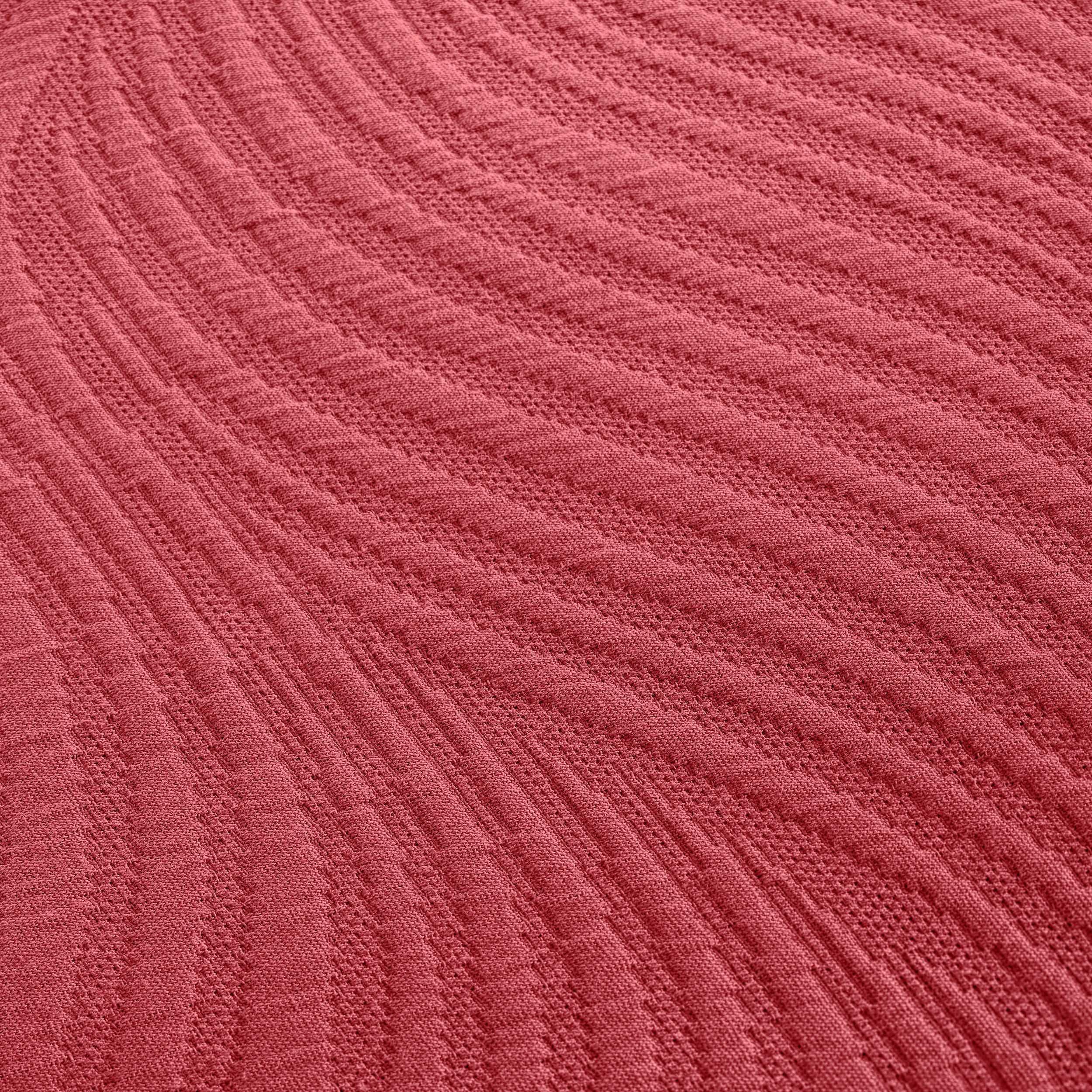 Cascade Cotton Jacquard Matelassé 3-Piece Bedspread Set