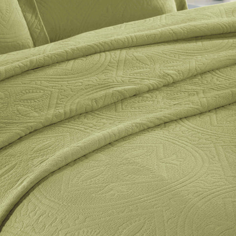 Lightweight Cotton Bedspread Sets 3-Piece Celtic Circle Jacquard Matelassé