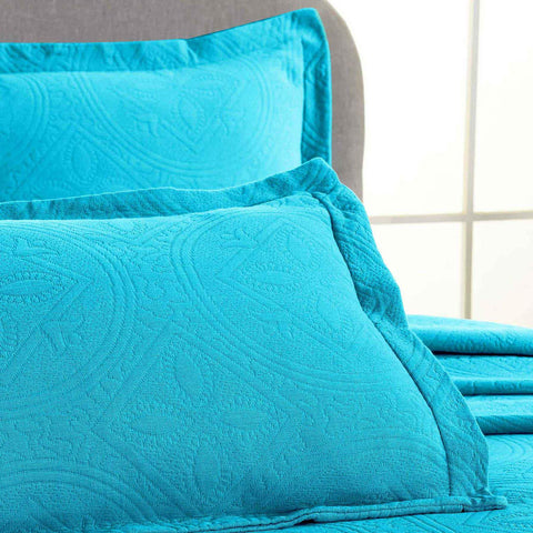 Lightweight Cotton Bedspread Sets 3-Piece Celtic Circle Jacquard Matelassé
