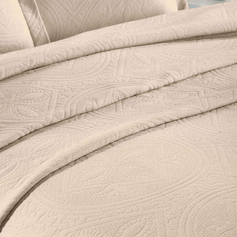 Lightweight Cotton Bedspread Sets 3-Piece Celtic Circle Jacquard Matelassé