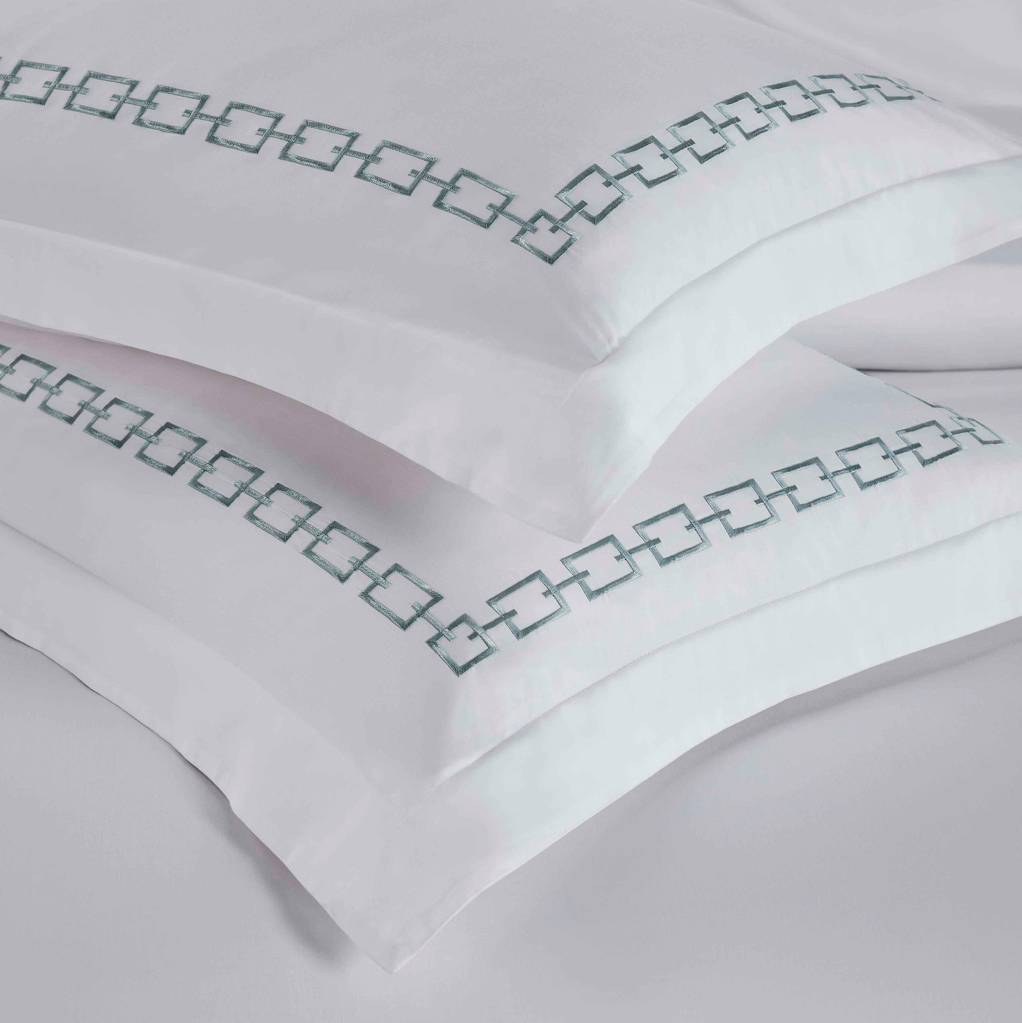 Chain Links Cotton Embroidered 3 Piece Duvet Cover Set