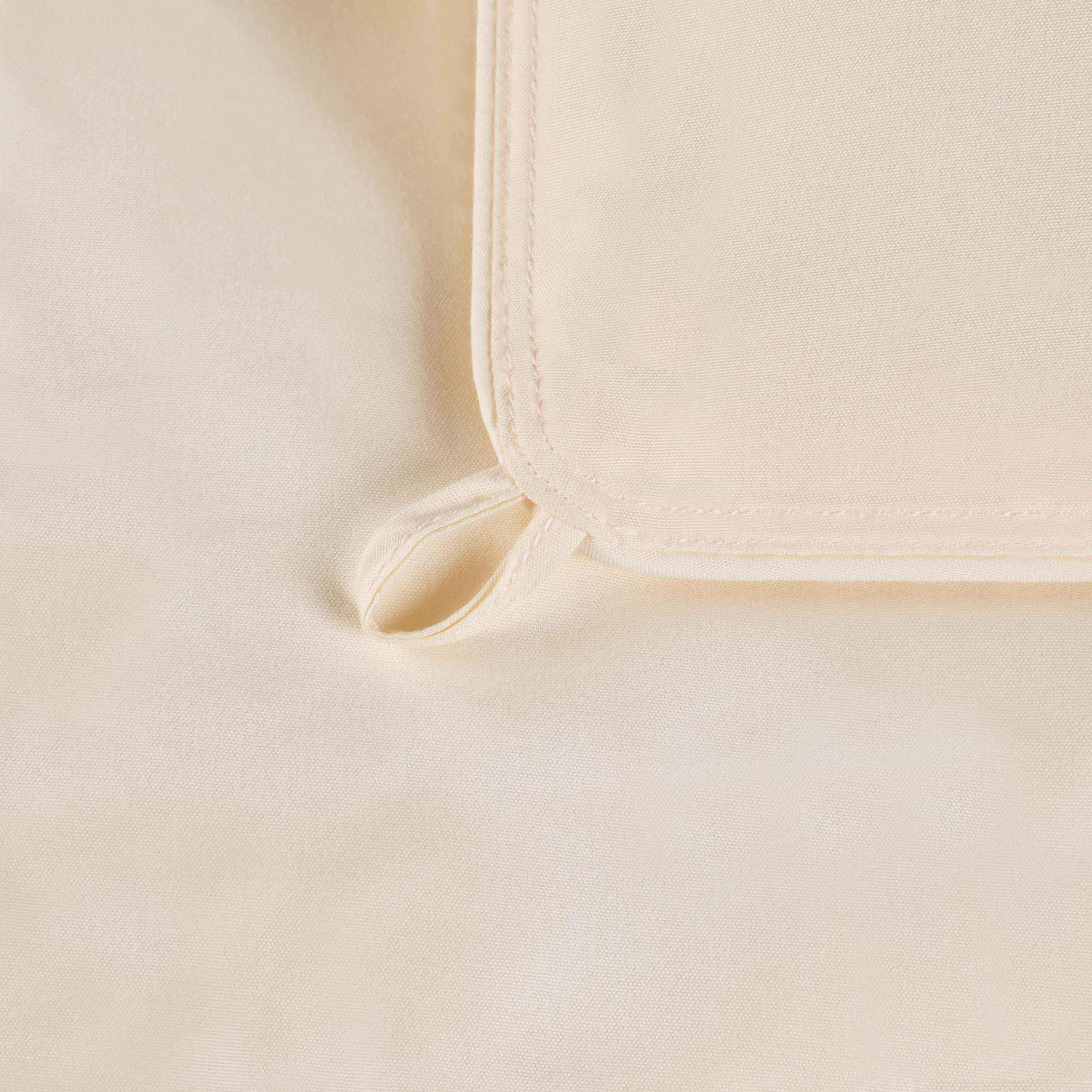 Classic Reversible Medium Weight Down Alternative Microfiber Comforter