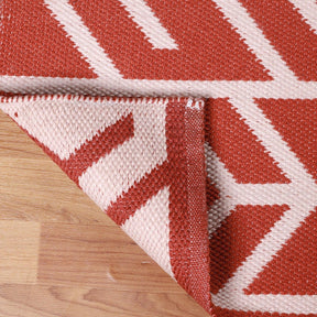 Contemporary Geometric Arrow Pattern Indoor/ Outdoor Area Rug