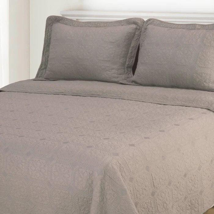 Corrington Fine Stitch Cotton Quilt Set