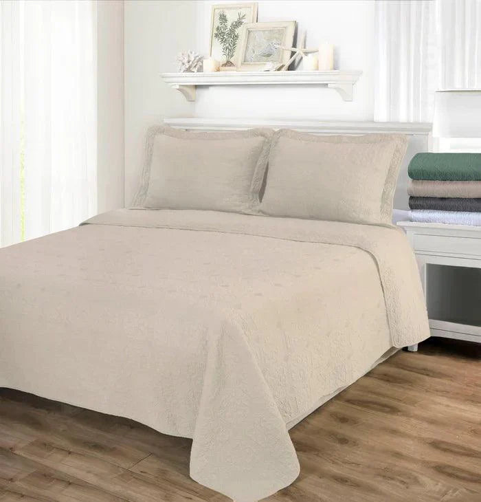 Corrington Fine Stitch Cotton Quilt Set