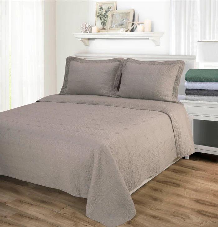 Corrington Fine Stitch Cotton Quilt Set
