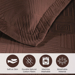 Cotton Jacquard Matelassé Scalloped Geometric Fret Bedspread Set