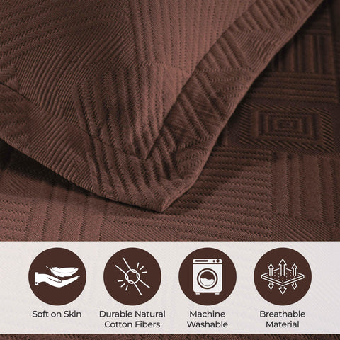 Lightweight Cotton Bedspread Sets 3-Piece Geometric Fret Jacquard Matelassé Scalloped