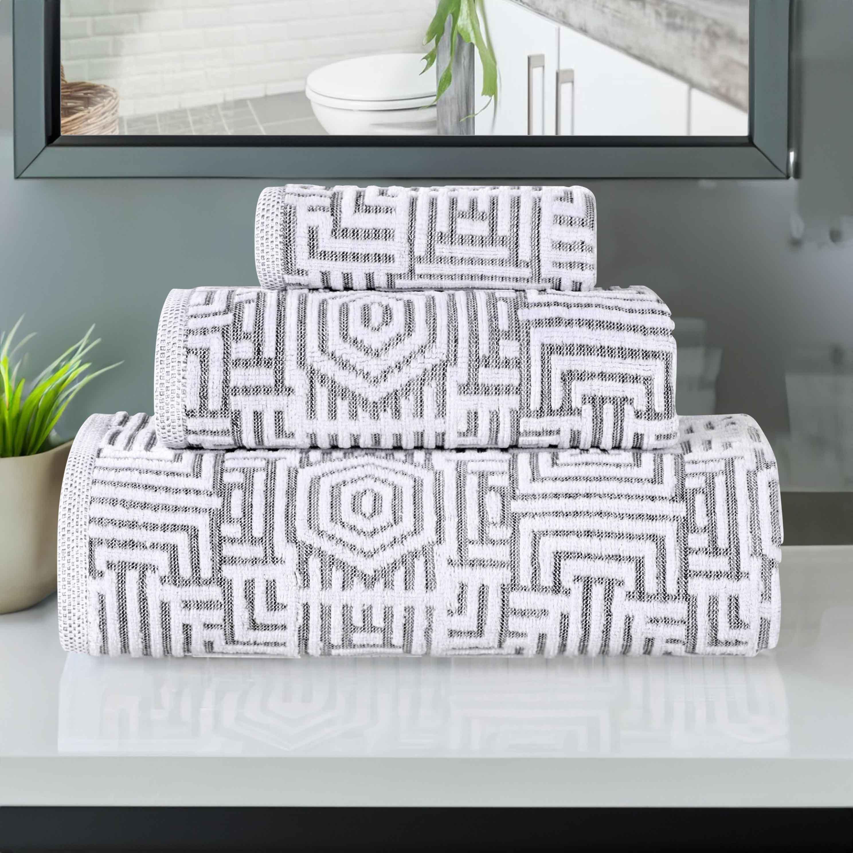 Cotton Modern Geometric Jacquard Plush Absorbent 3-Piece Towel Set