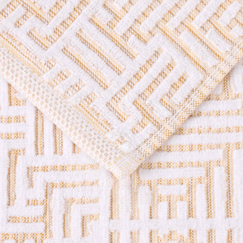 Cotton Modern Geometric Jacquard Plush Absorbent 3-Piece Towel Set