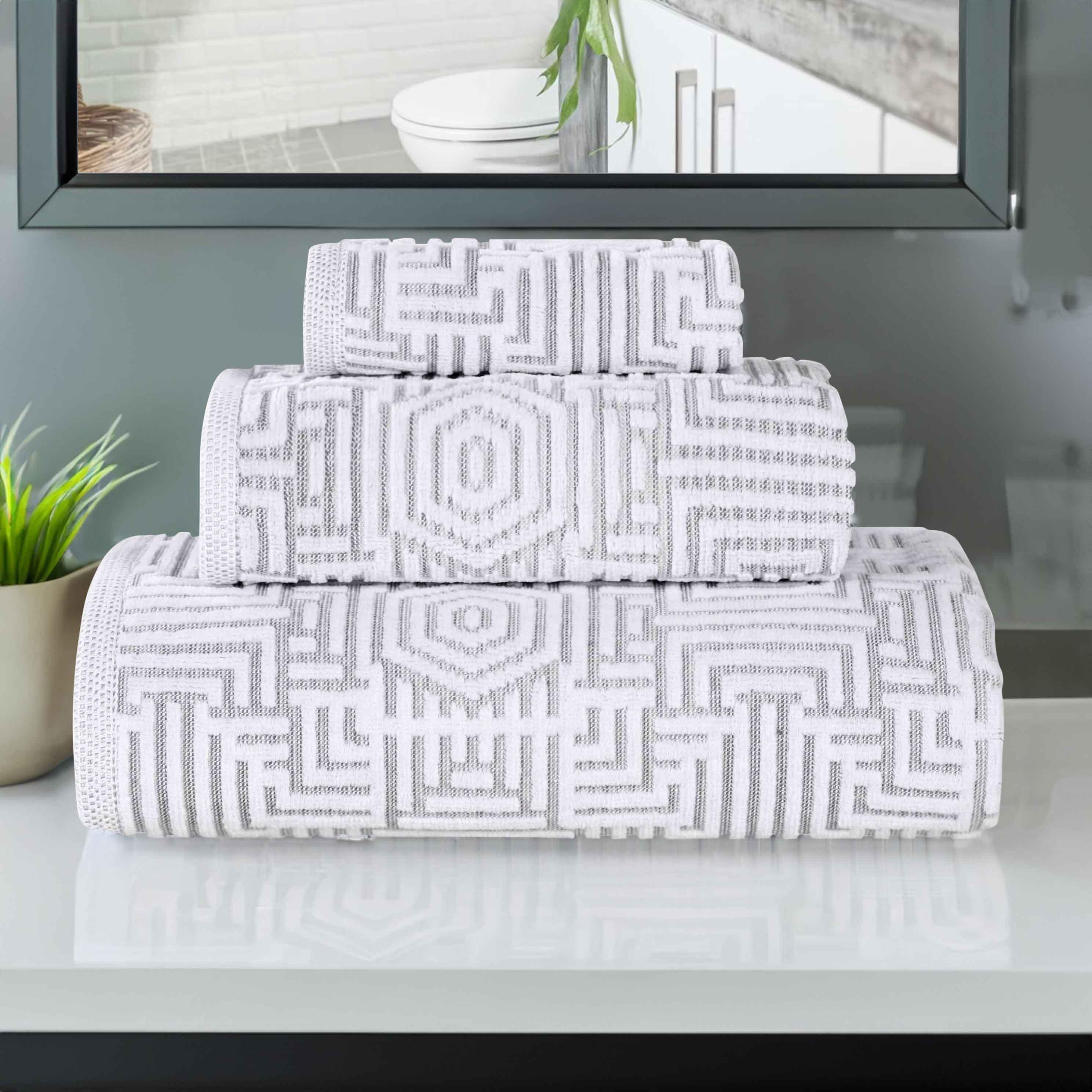 Cotton Modern Geometric Jacquard Plush Absorbent 3-Piece Towel Set