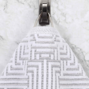 Cotton Modern Geometric Jacquard Plush Absorbent 3-Piece Towel Set