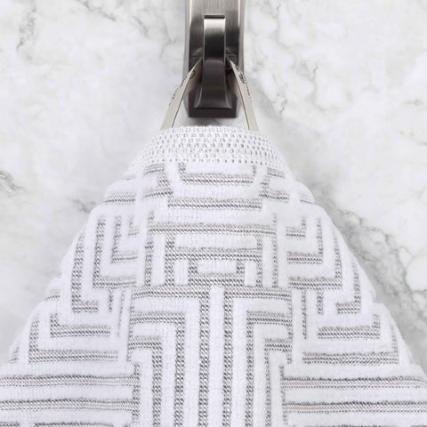 Cotton Modern Geometric Jacquard Plush Absorbent 3-Piece Towel Set