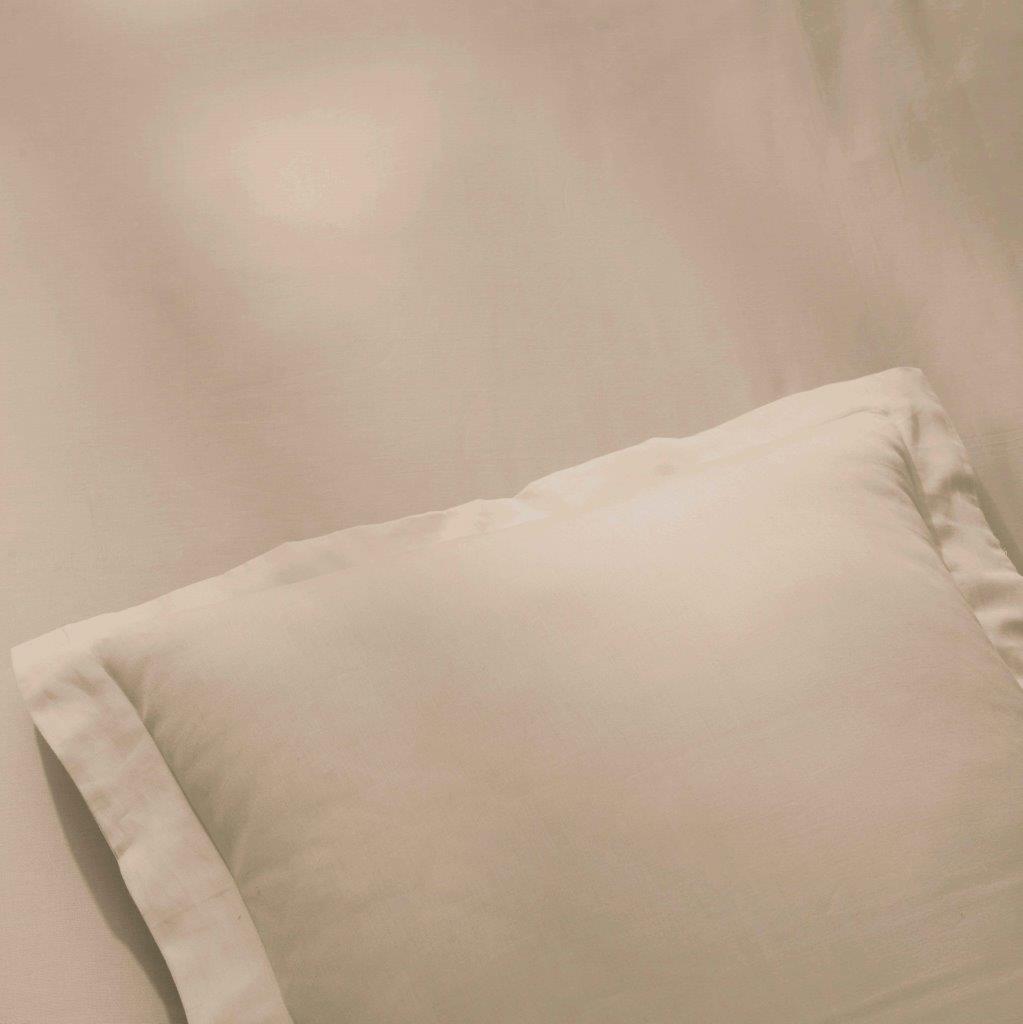 Egyptian Cotton 400 Thread Count Solid Luxury Duvet Cover Set