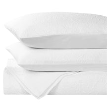 Enzy Medium Weight Floral Matelasse 3 Piece Bedspread Pillow Sham Set